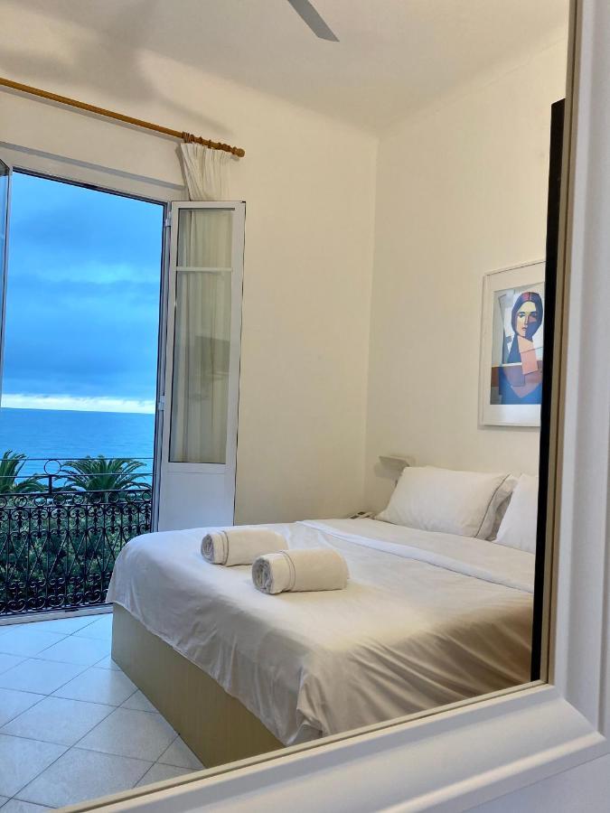 Hotel Alba Chiara 菲纳莱利古雷 外观 照片