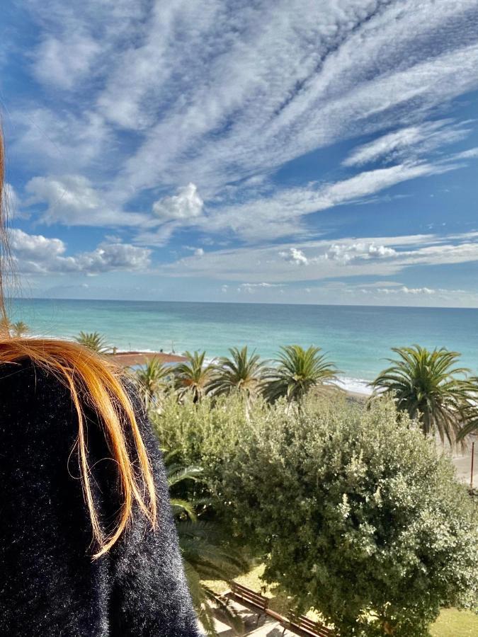 Hotel Alba Chiara 菲纳莱利古雷 外观 照片