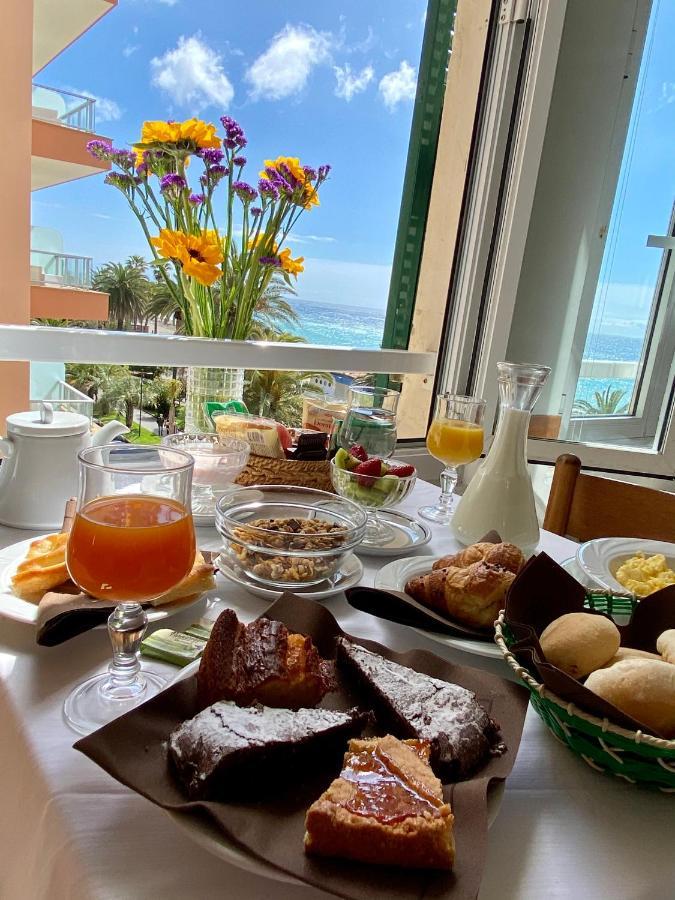 Hotel Alba Chiara 菲纳莱利古雷 外观 照片